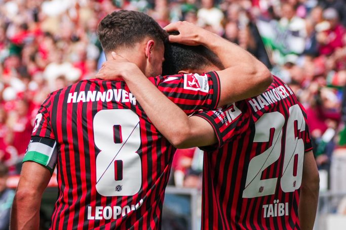 Enzo Leopold Waniss Taibi Torjubel Enzo Leopold Waniss Taibi Torjubel