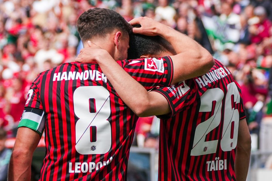 Enzo Leopold Waniss Taibi Torjubel