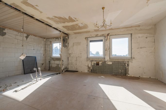 Immobilienfoto eines Rohbaus Foto eines Rohbaus im Rahmen von einem Renovierungsprojekt eines Bauunternehmens
